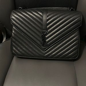 Authentic YSL Envelope Tote comes with dust bag and box Matt Black leather bag🔥